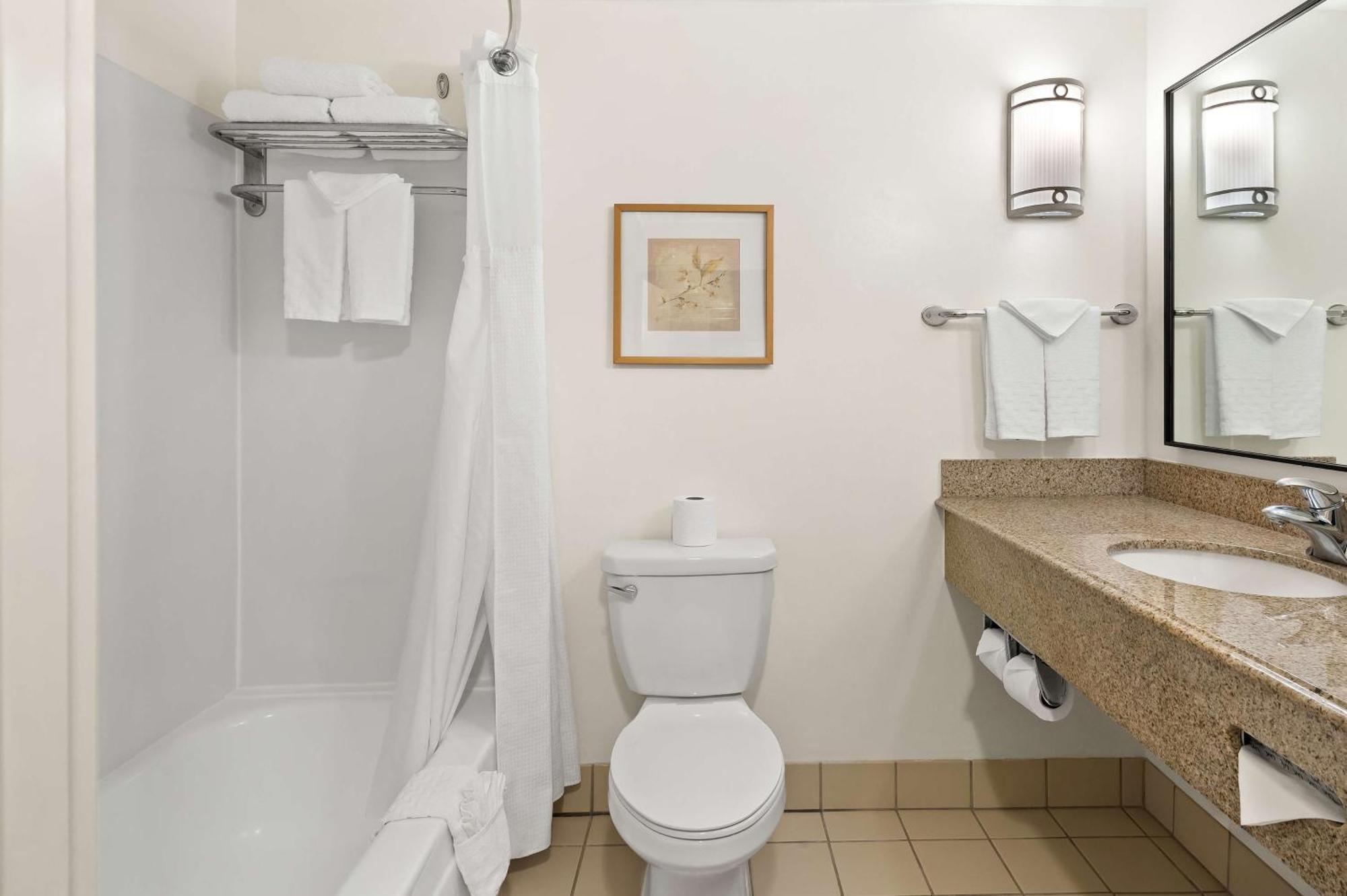 Best Western Ontario Mills Mall Bagian luar foto