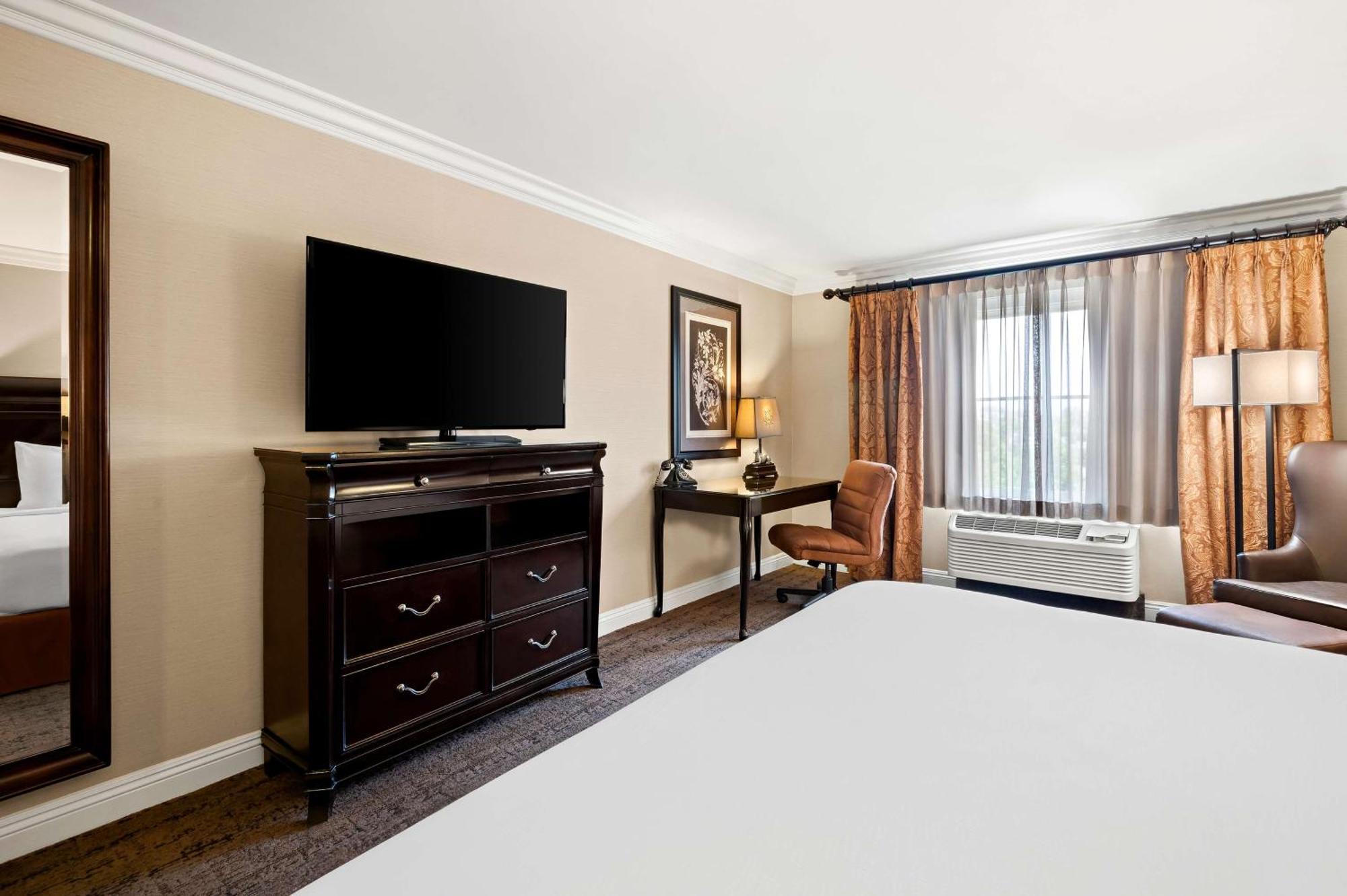 Best Western Ontario Mills Mall Bagian luar foto
